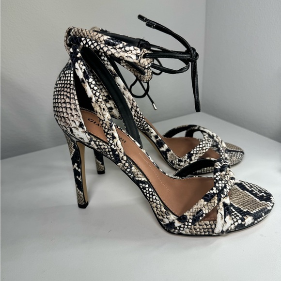 Gianni Bini Heel Abbrie size 8.5 - Picture 4 of 6